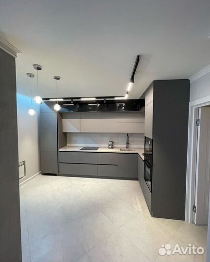 Кухонный гарнитур на заказ от фабрики