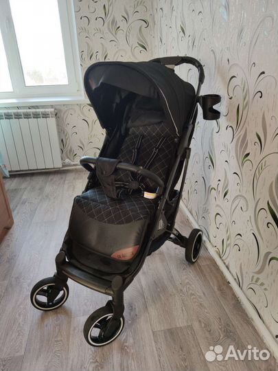 Прогулочная коляска Dearest 819