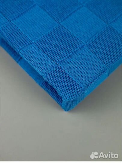 Плед для малыша вязаный