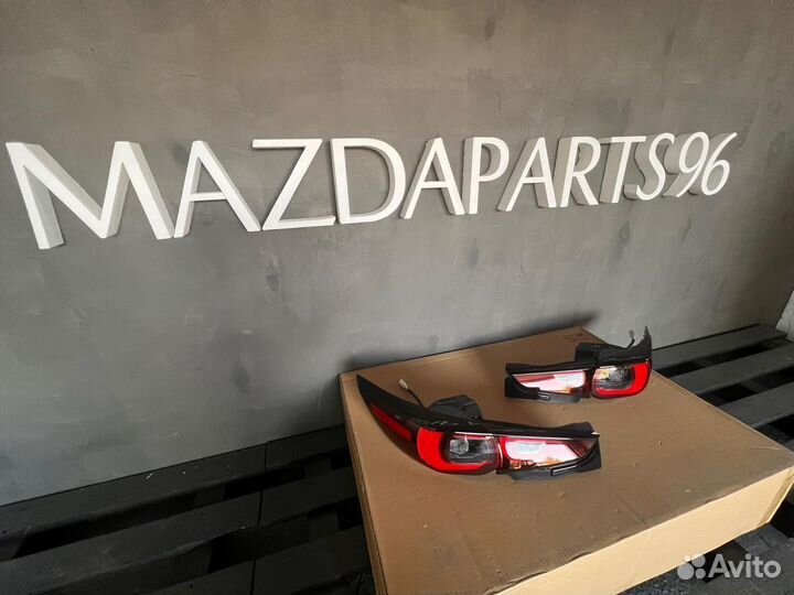 Фонари задние Mazda CX5 CX-5 2022- новые оригинал