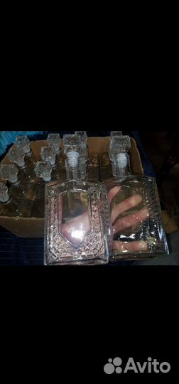 Стеклянные графины 0.5 литра. С плотной пробкой