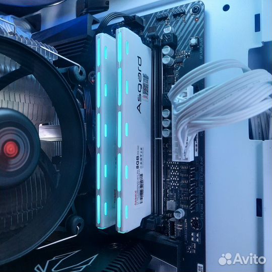 Оперативная память Asgard Loki W1 RGB DDR4 2x8 Гб