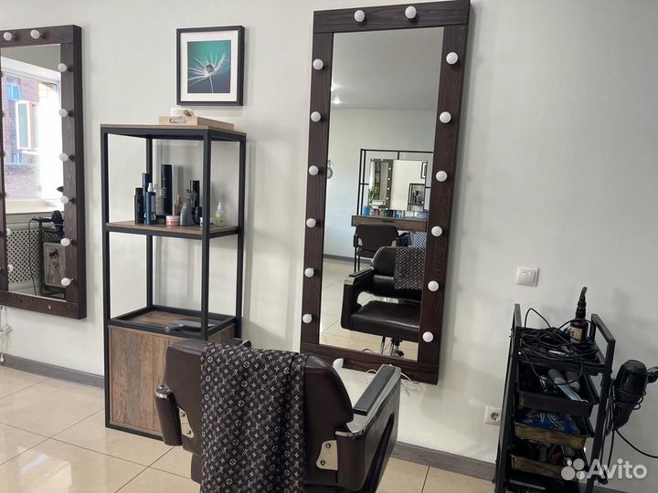 Сдам а аренду рабочее место для парикмахерских усл