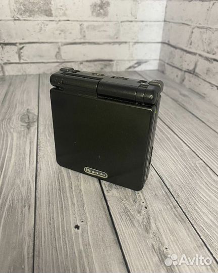 Игровая приставка Nintendo Game Boy Advance SP