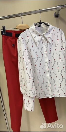 Брючный костюм женский 42 44