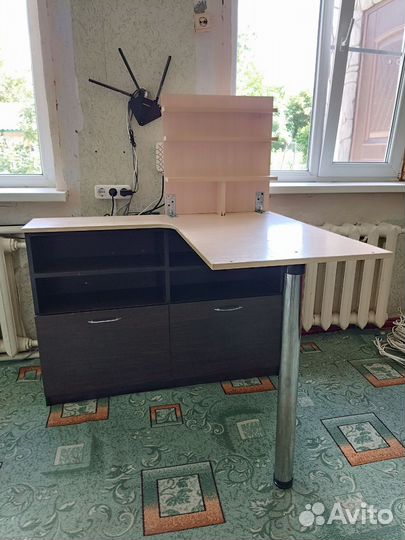 Кровать, стол, кресло- кушетка