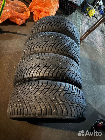 Nokian Tyres Hakkapeliitta 8 SUV 275/45 R21 110T