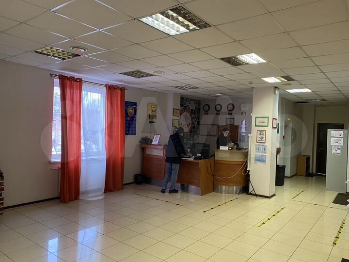 Комната 45 м² в > 9-к., 5/5 эт.