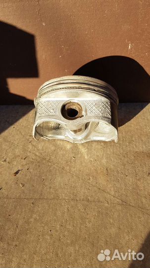 Поршни Субару Форестер