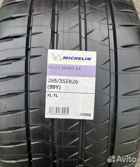 Michelin Pilot Sport 4 S 265/35 R20