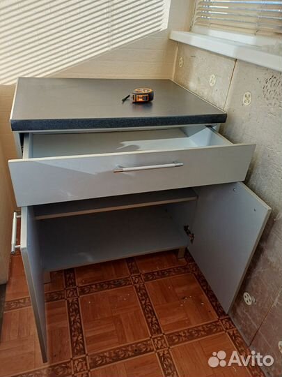 Стол шкаф кухонный