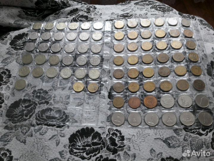 Продаются юбилейные монеты 25р 10р 5р 2р