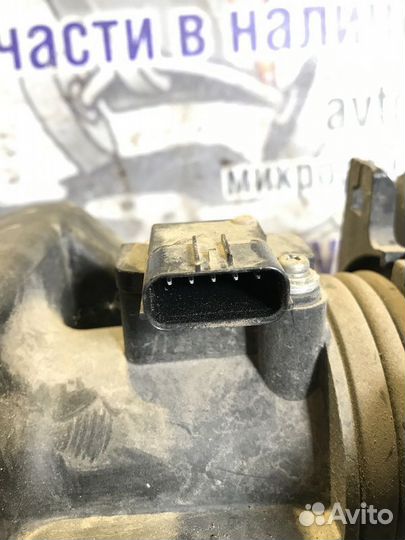 Корпус воздушного фильтра Honda Fit Shuttle