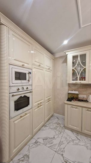 4-к. квартира, 126,8 м², 2/9 эт.