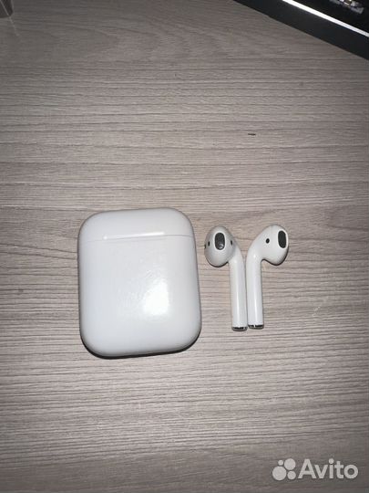 Airpods 1