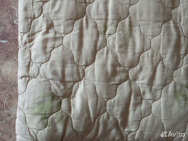 Матрасики и покрывала для животных