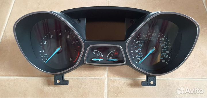 Приборная панель (щиток, приборка) бенз Форд Куга