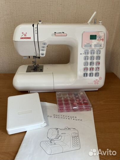 Швейная машина Janome DC 4030