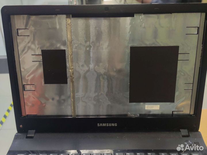 Samsung np300e4a корпус