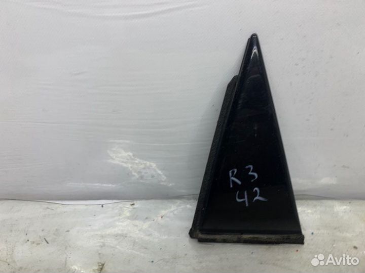 Накладка на дверь задняя правая Infiniti M37 Y51