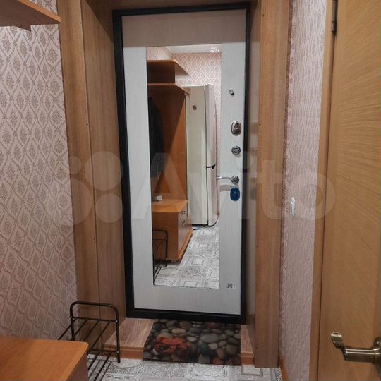 2-к. квартира, 42 м², 1/3 эт.