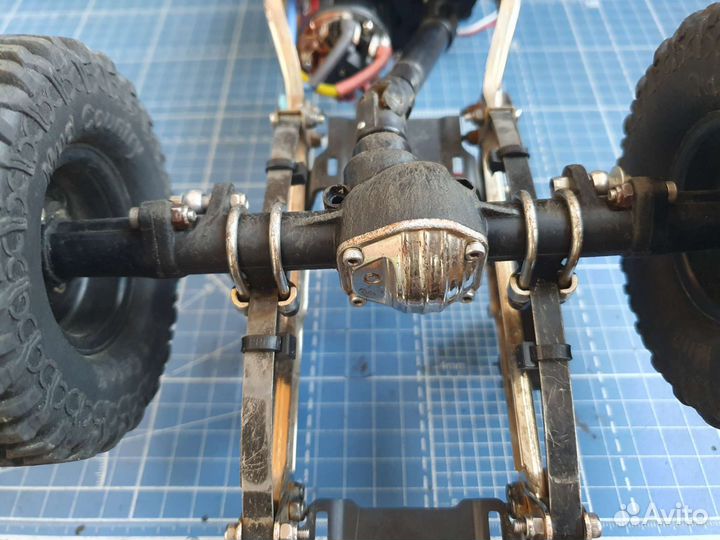 Радиоуправляемая модель Gmade Sawback 1/10