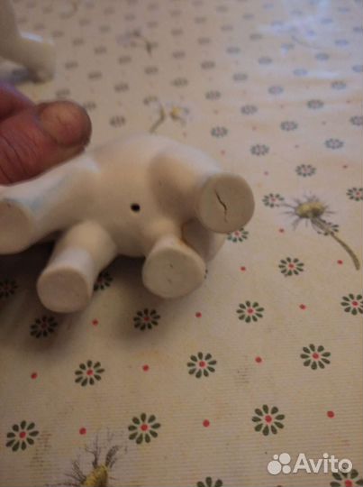 Фарфоровые статуэтки слонов