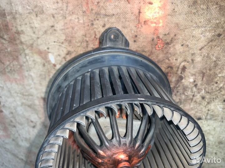 Мотор печки Peugeot 406 8B XU7JP4 2000