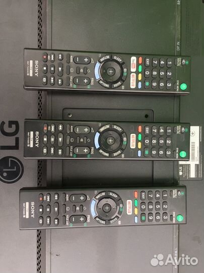 Пульты,документы,подставки для телевизоров.Очки 3D