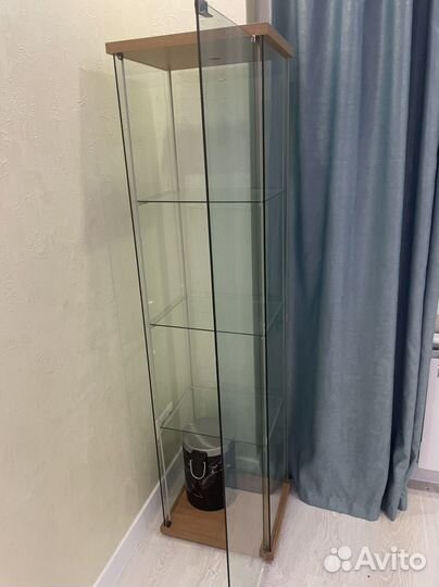 Стеклянная тумба