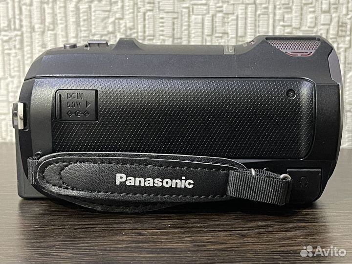 Видеокамера Panasonic HC-V760
