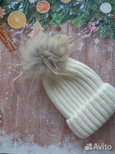 Новая шапка с натуральным помпоном p.48-50
