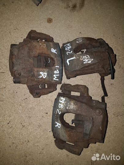 Суппорт передний Mercedes-Benz W124,W202,W201,W210