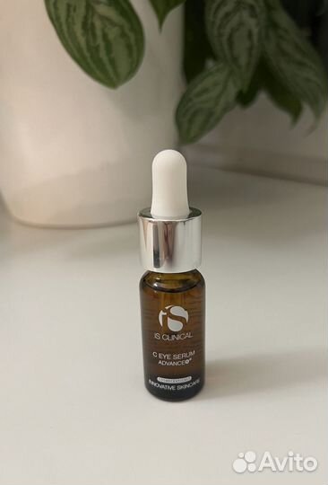 Сыворотка для глаз Is Clinical