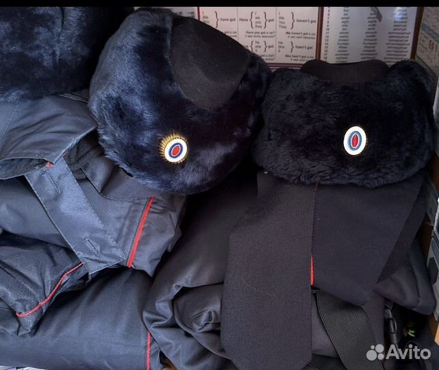 Женская форма полиции