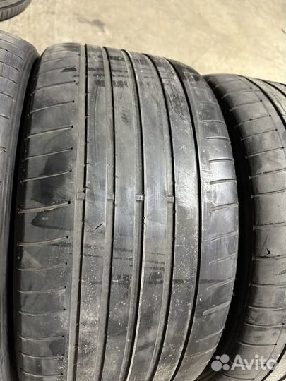 Dunlop SP Sport Maxx 245/40 R19 и 275/35 R19