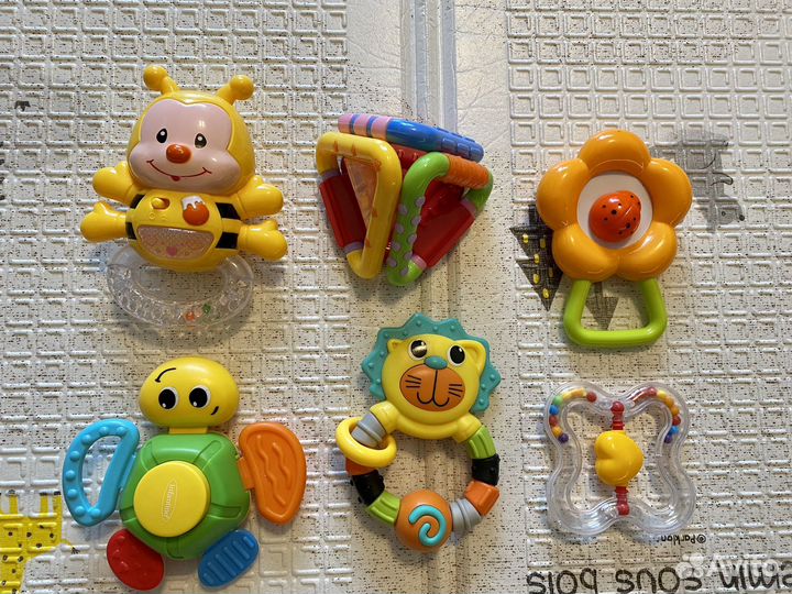 Игрушки для малышей 0+ пакетом