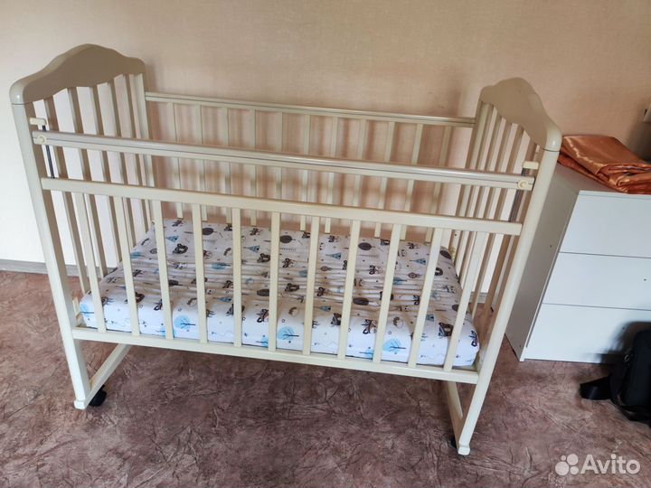 Кроватка детская Алита 2 с матрасом