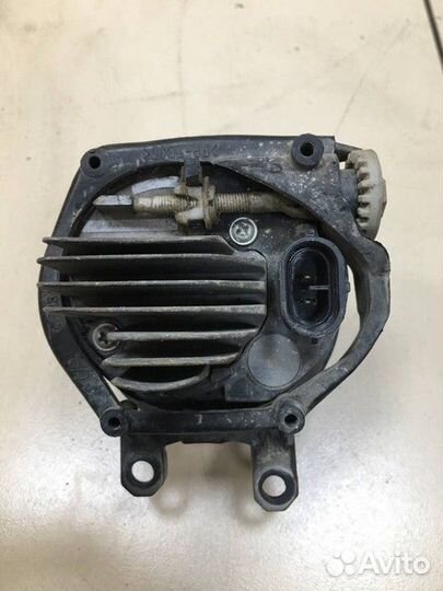 Фара противотуманная Toyota Land Cruiser