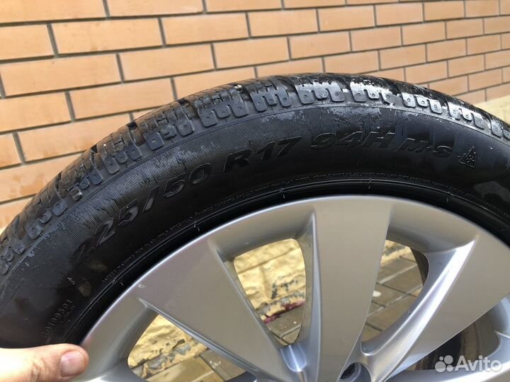 Pirelli Winter Sottozero 225/50 R17