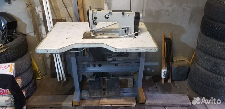 Швейная машина