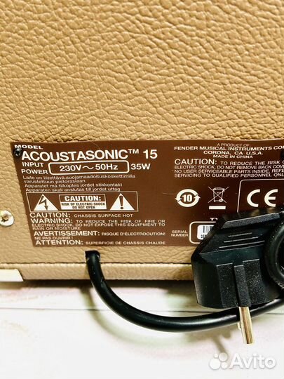 Комбоусилитель Fender Acoustasonic 15 combo
