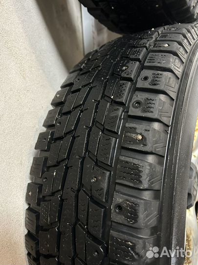 Dunlop SP Winter Ice 01 225/70 R16 103T