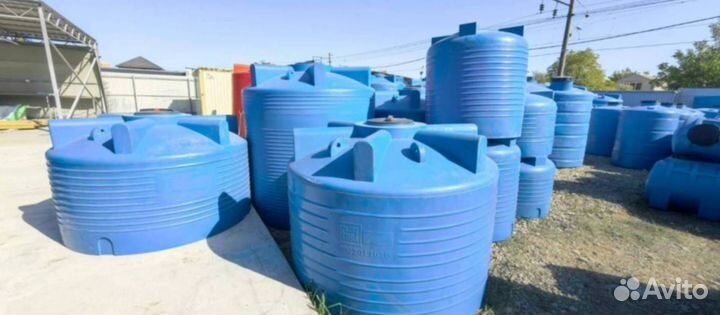 Пластиковый бак от 3000 литров