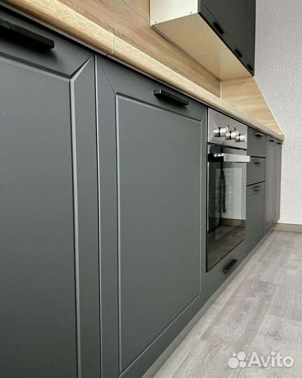 Кухонный гарнитур Глэтчер 3 метра