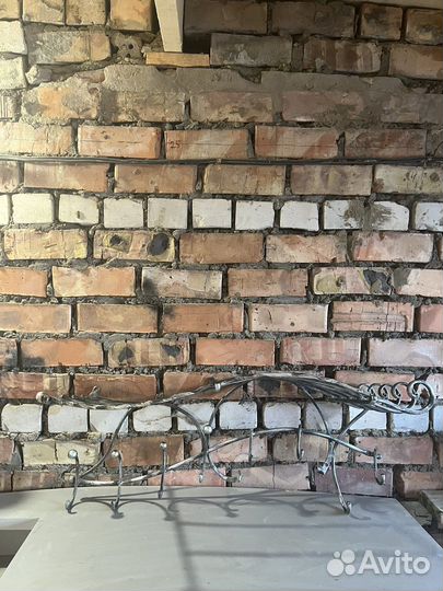 Кованая вешалка