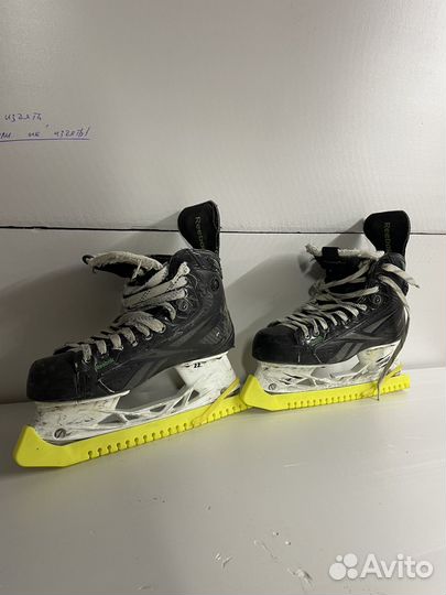 Коньки хоккейные