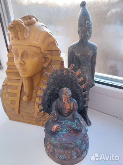 Статуэтки разные