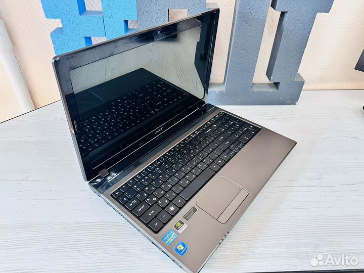 Ноутбук Acer на core i5 + nvidia