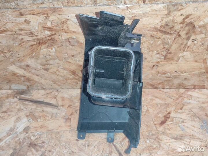 Дефлектор обдува салона правый Volkswagen Crafter